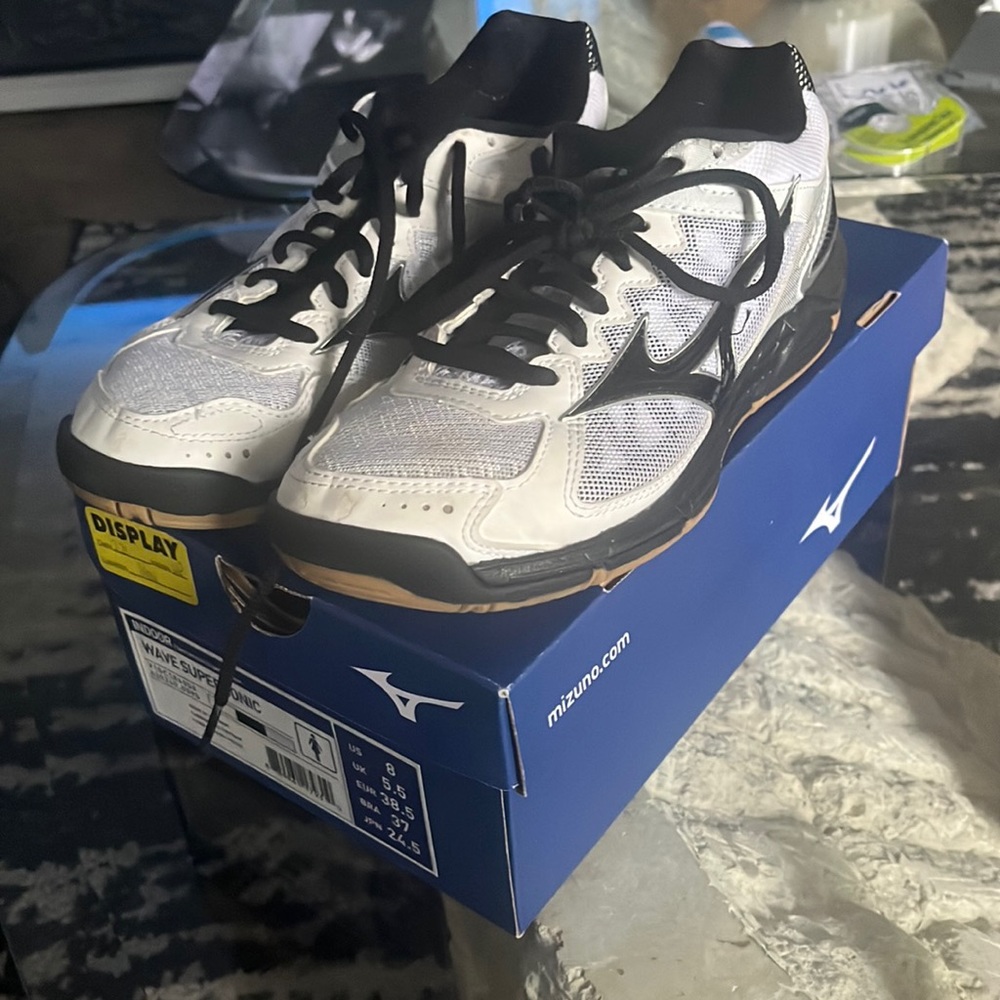 MIZUNO SHOES